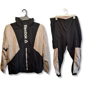 Reebok Women's Focus Track Suit Set| Black and Tan| Size XXL/XL